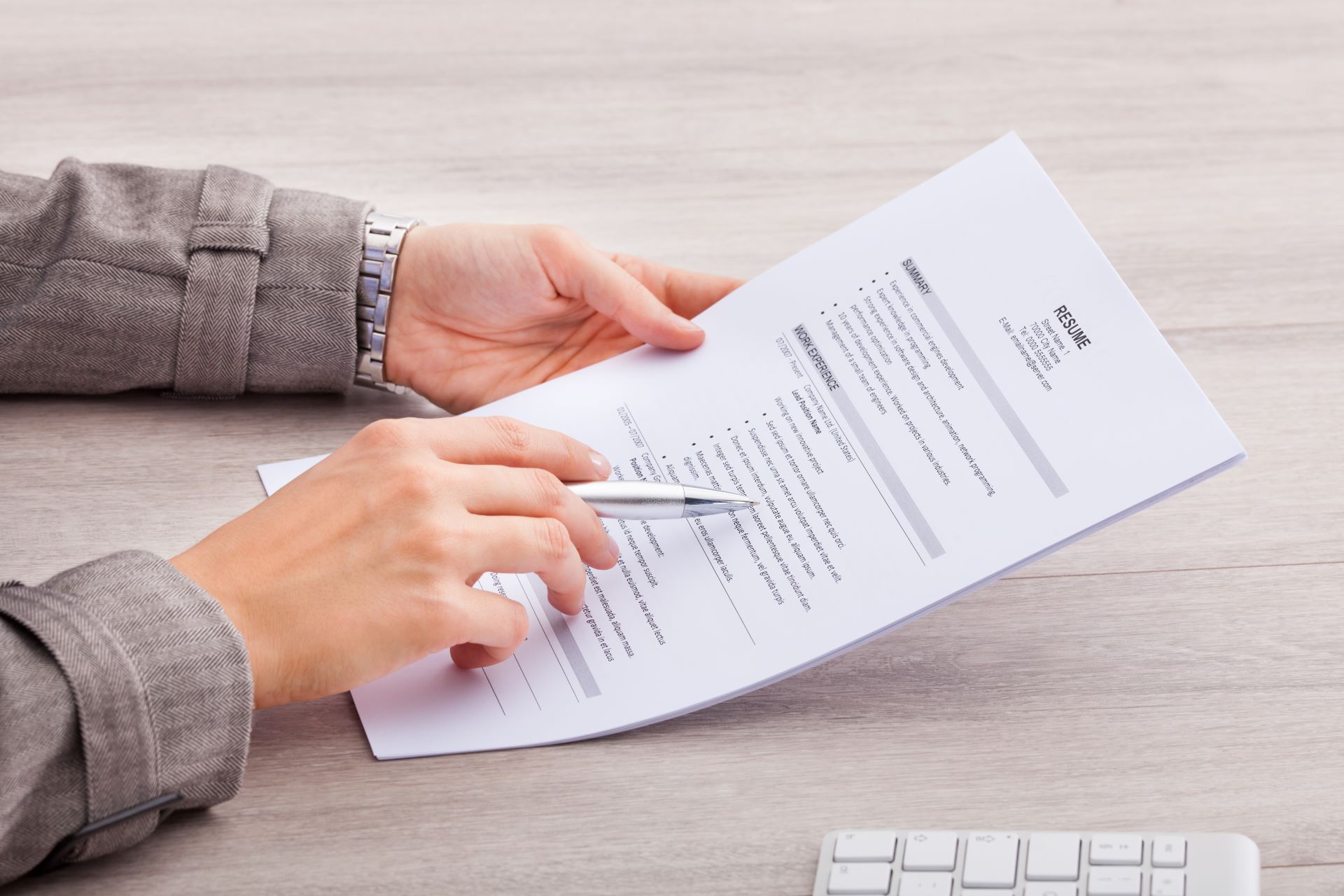 Setting the Tone: Writing an Engaging Resume Objective